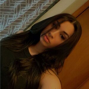 Meet your Posher, Isabella